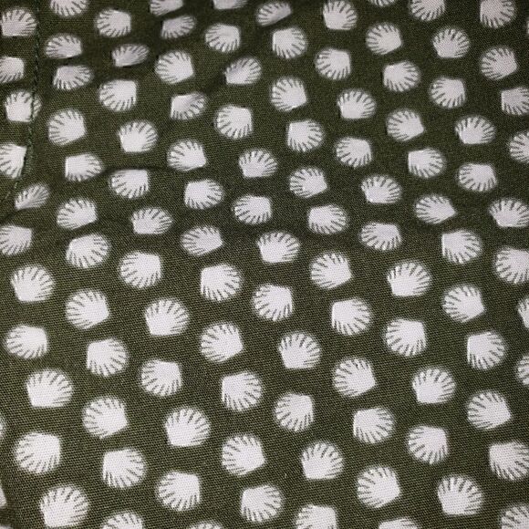 OLD NAVY Olive Green & White Seashell Shorts - Picture 3 of 11